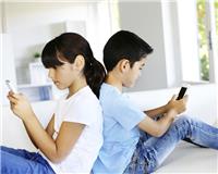 ¿Padres cibernéticos, controlan a sus hijos cibernéticos? 