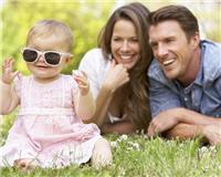 El matrimonio y los hijos aumentan la felicidad