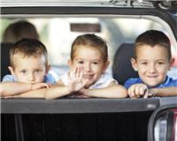 La seguridad de los chicos en el auto, asignatura pendiente para los padres