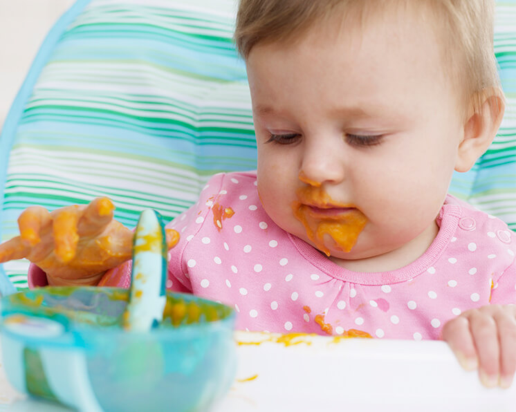 Las Primeras Comidas del Bebé